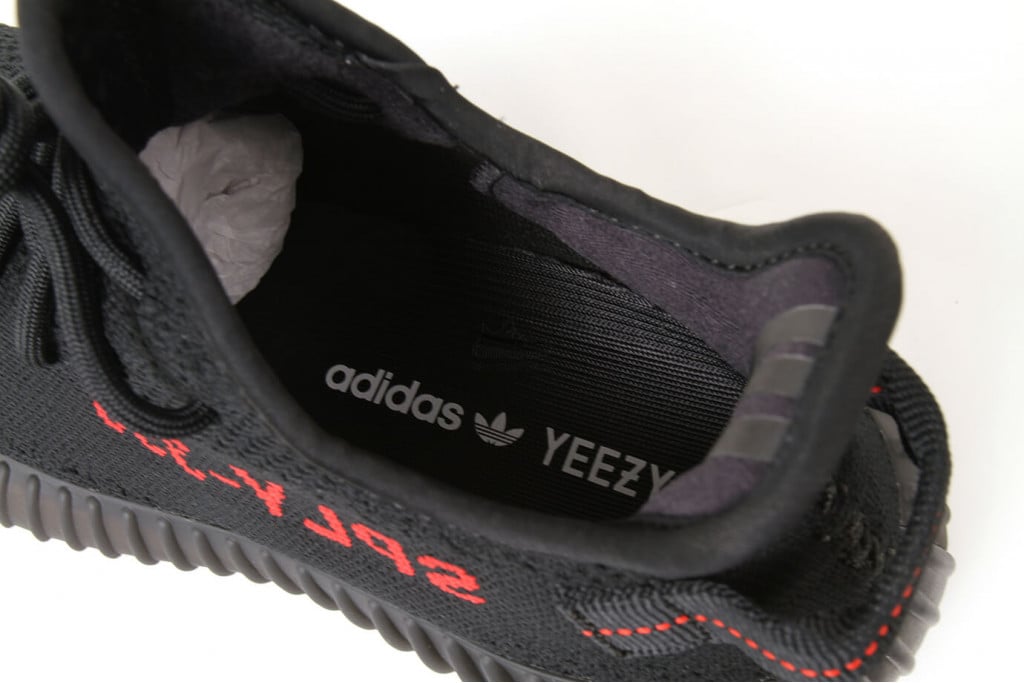 yeezy boost 350 v2 black red (bred)