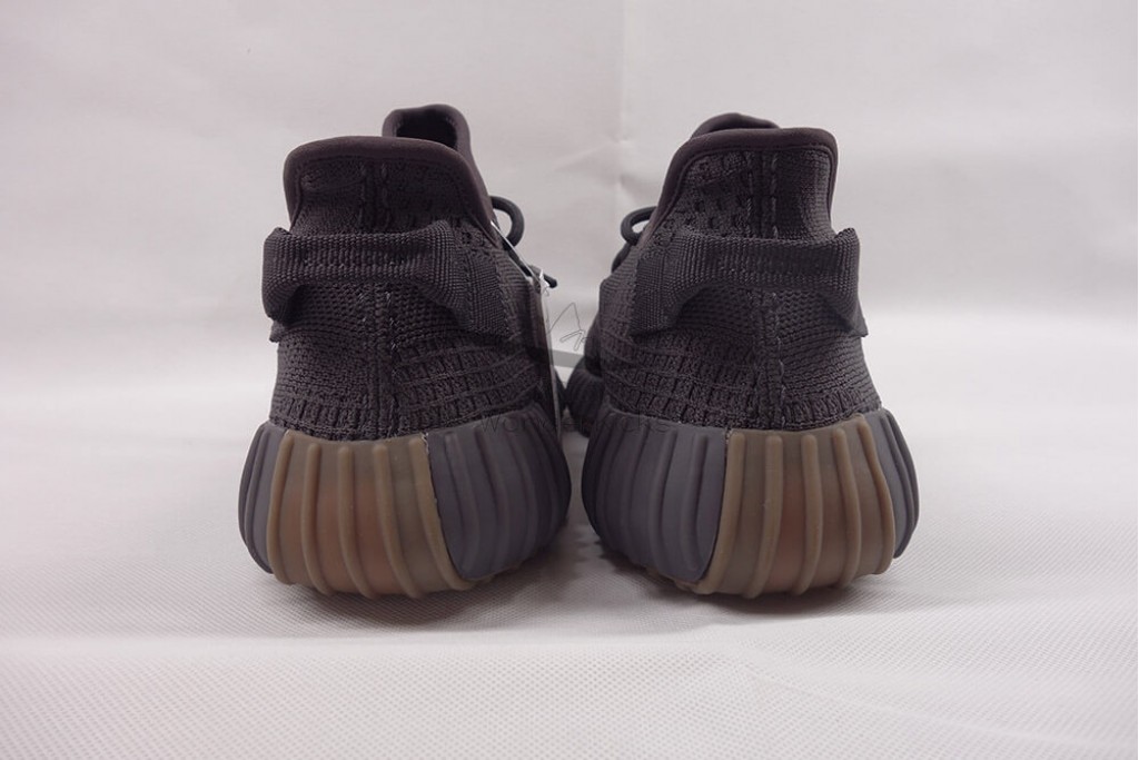 yeezy boost 350 v2 cinder (non reflective)