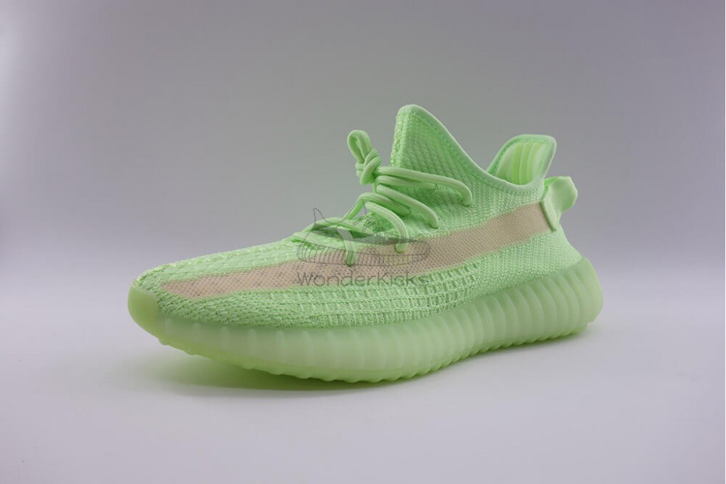 yeezy boost 350 v2 glow