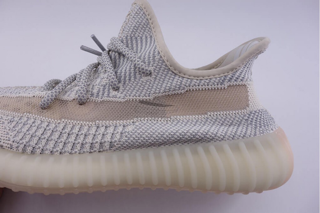 yeezy boost 350 v2 lundmark (non reflective)