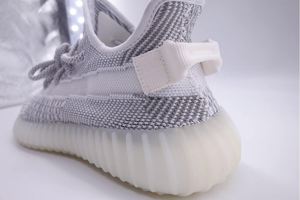 yeezy boost 350 v2 static (non reflective)