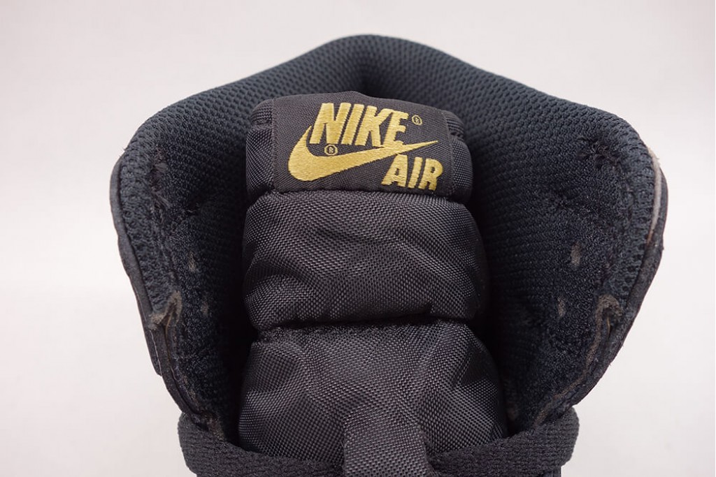 air jordan 1 retro high black metallic gold (2020)