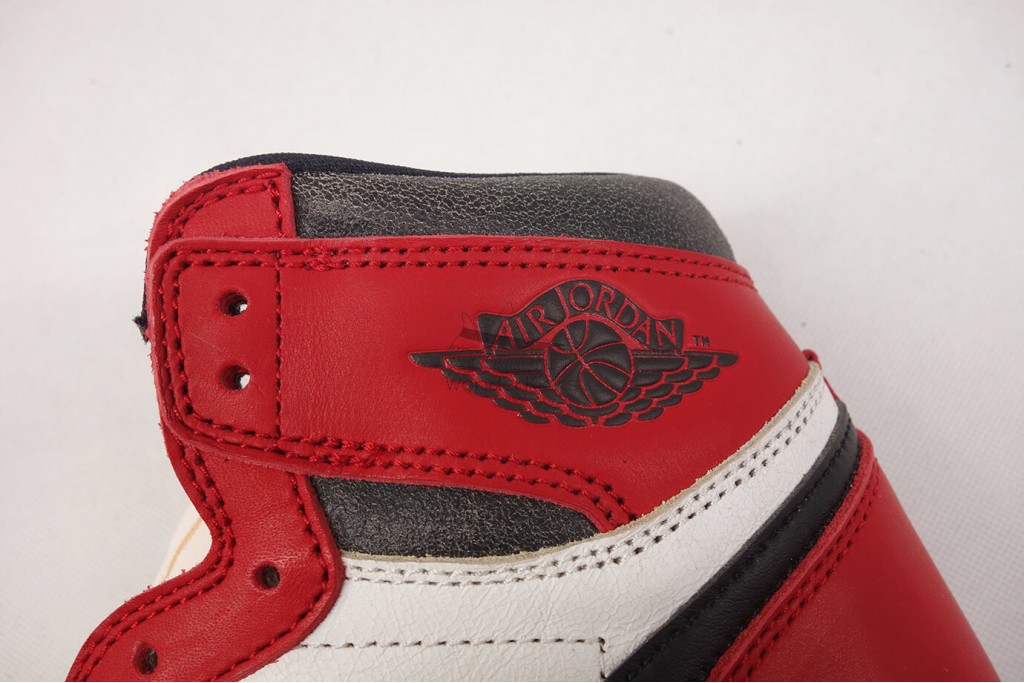 air jordan 1 retro high og chicago lost and found