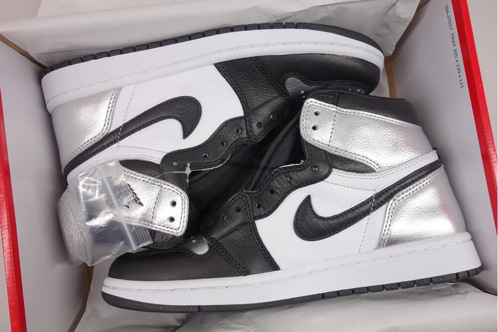 air jordan 1 retro high silver toe