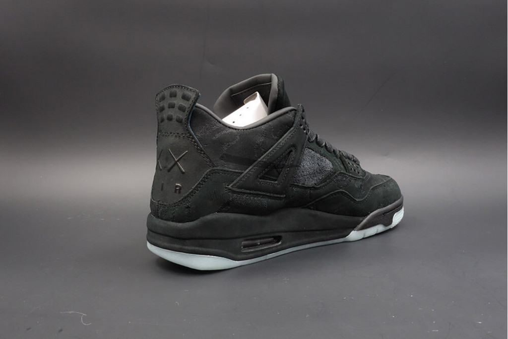 air jordan 4 retro kaws black