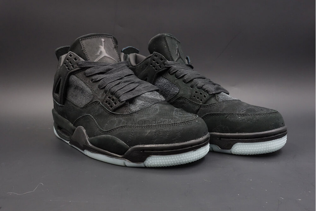 air jordan 4 retro kaws black