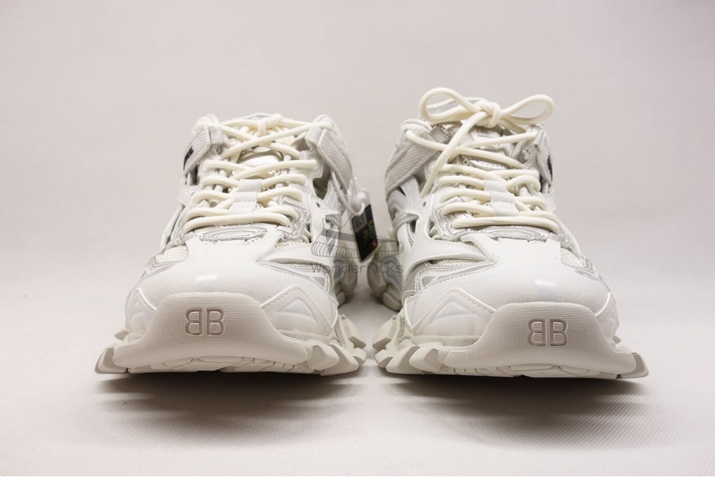 bc track 2 white