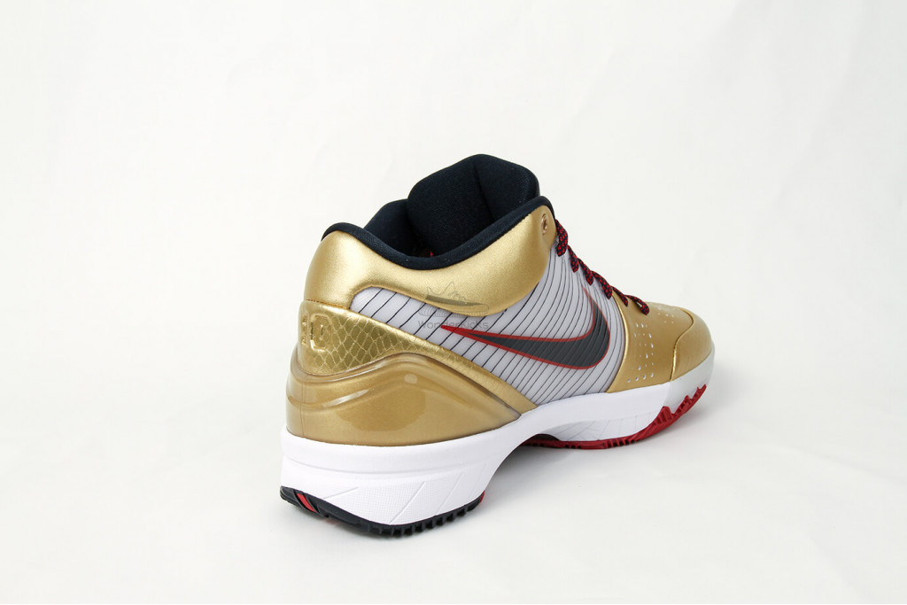 kobe 4 protro gold medal (2024)