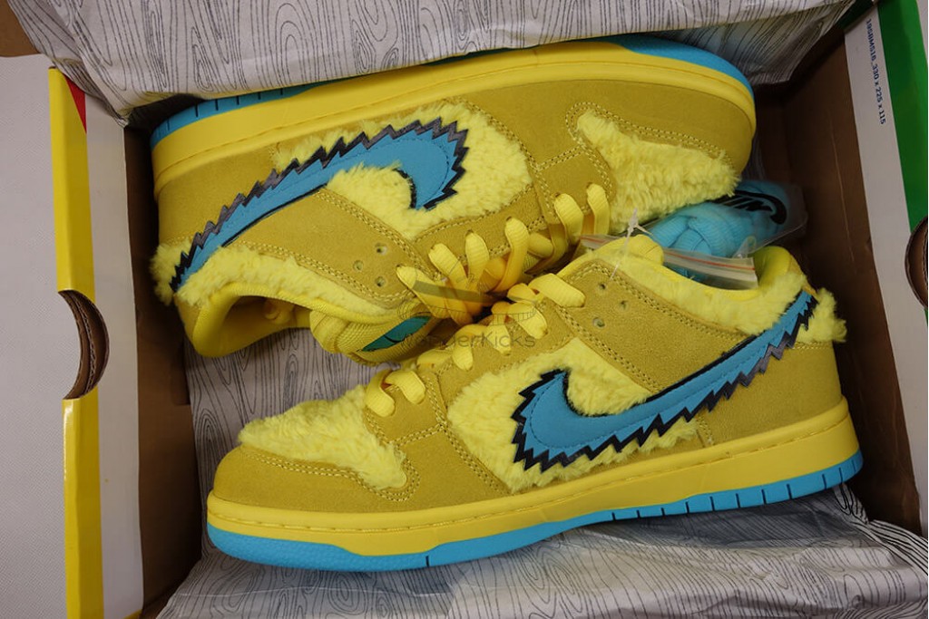 sb dunk low grateful dead bears opti yellow