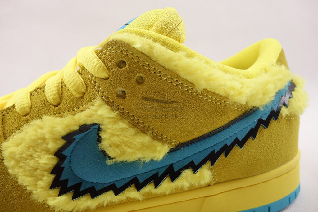 sb dunk low grateful dead bears opti yellow