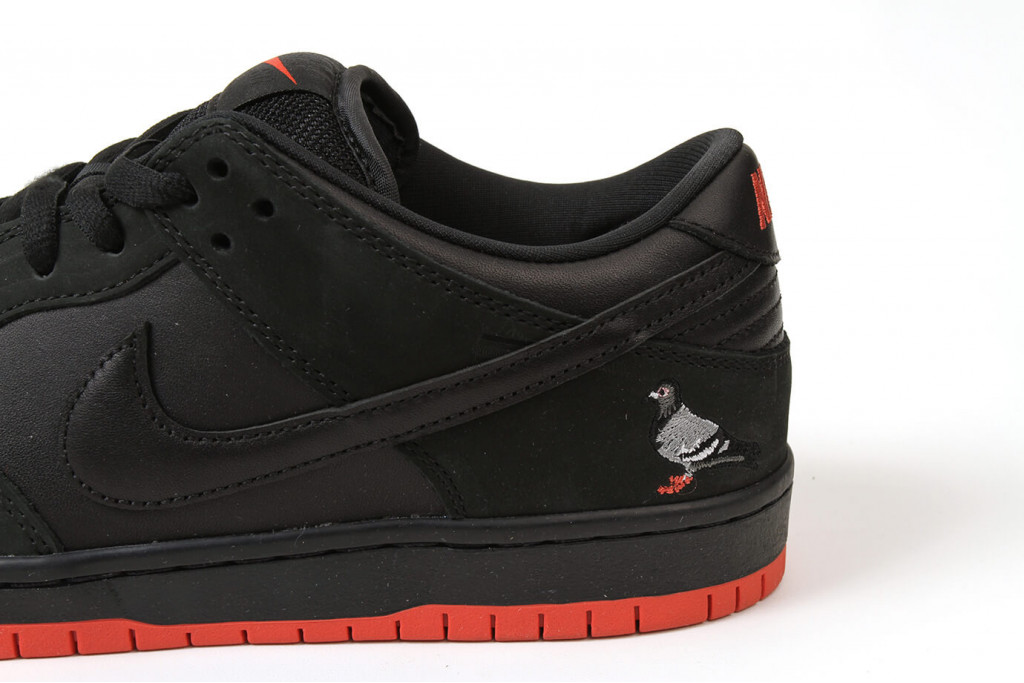 sb dunk low black pigeon