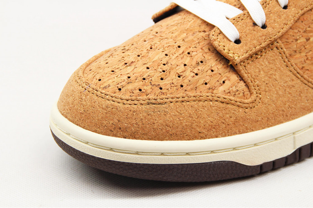 dunk low sp clot cork