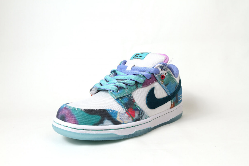 sb dunk low futura laboratories bleached aqua