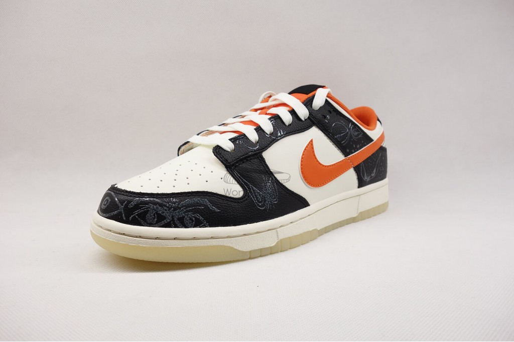 dunk low prm halloween (2021)