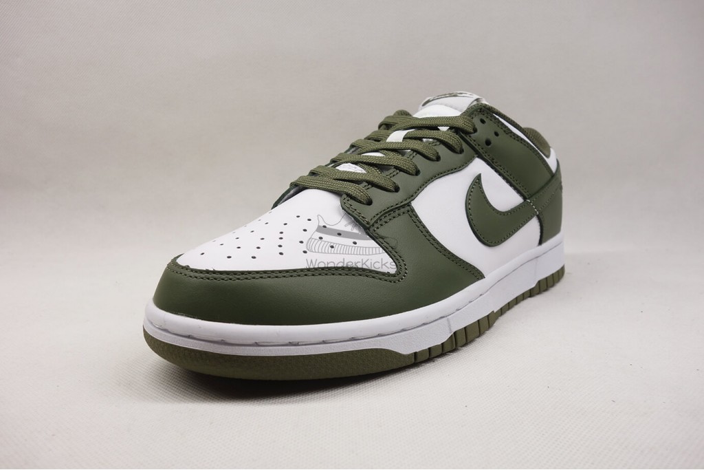 dunk low medium olive