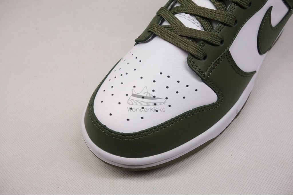 dunk low medium olive