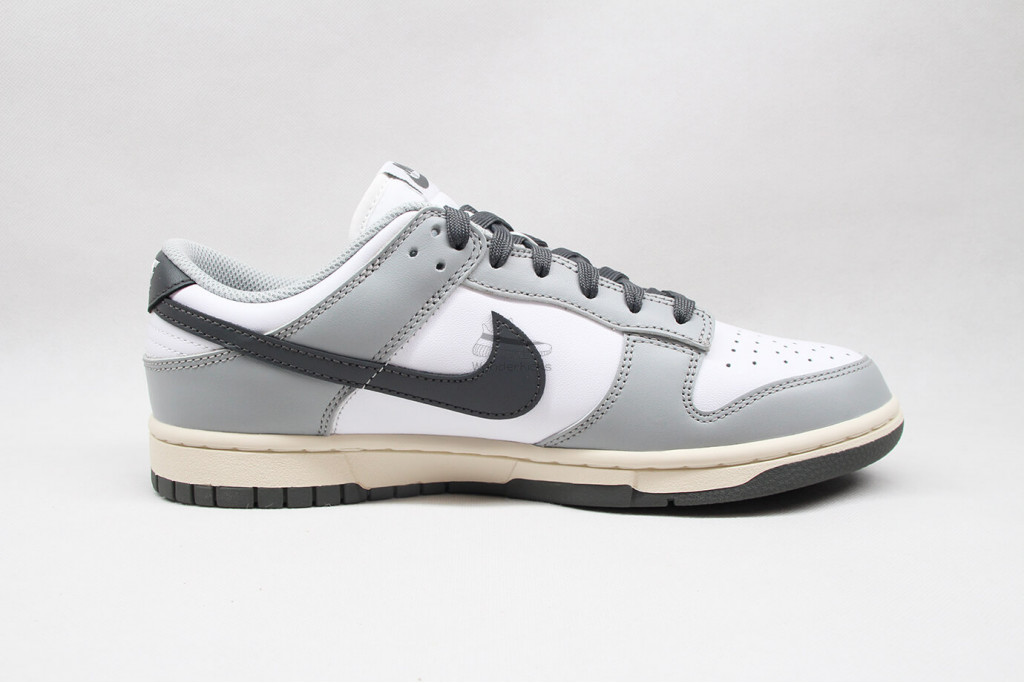 dunk low light smoke grey