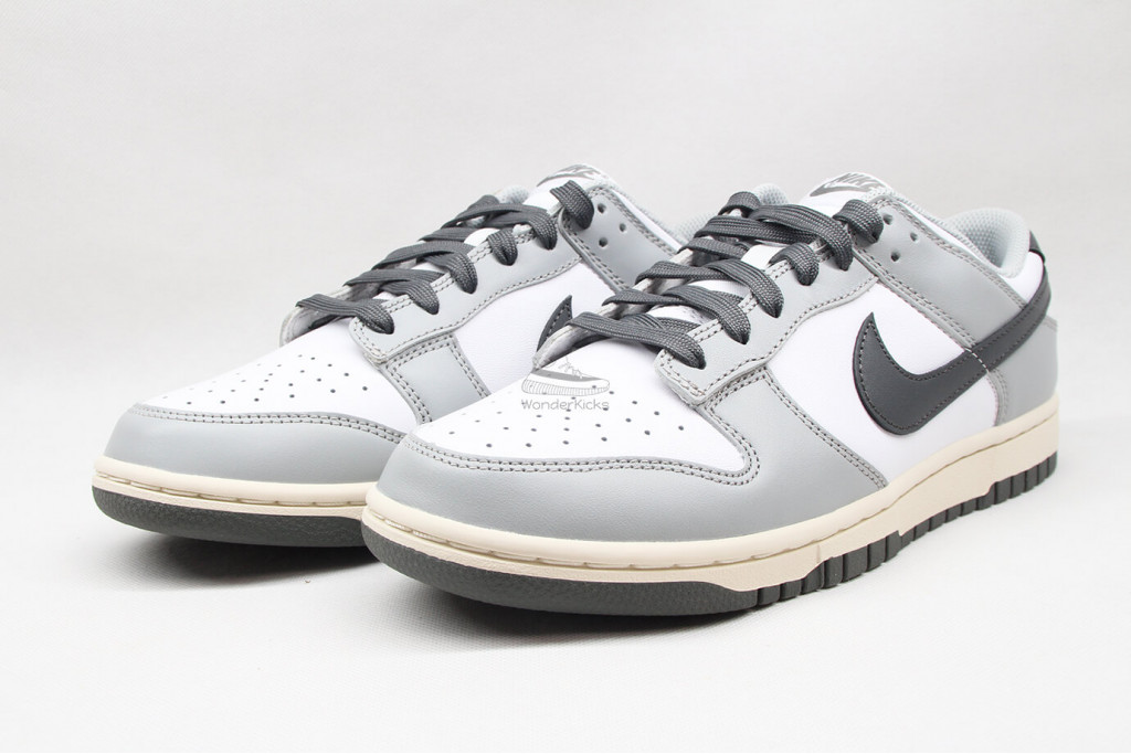 dunk low light smoke grey