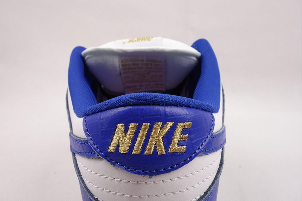 sb dunk low Sup*e stars hyper royal