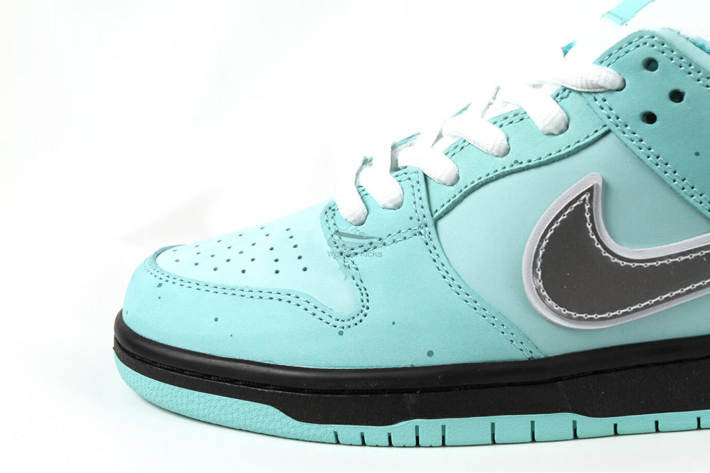 sb dunk low tiffany lobster