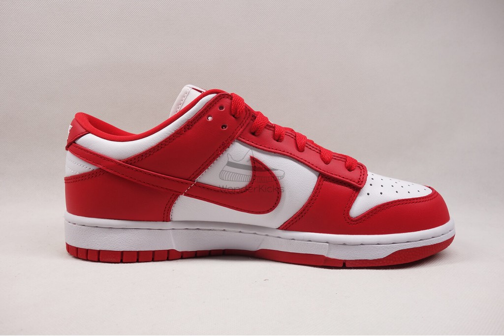 dunk low university red (2020)