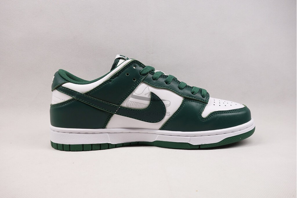 dunk low michigan state