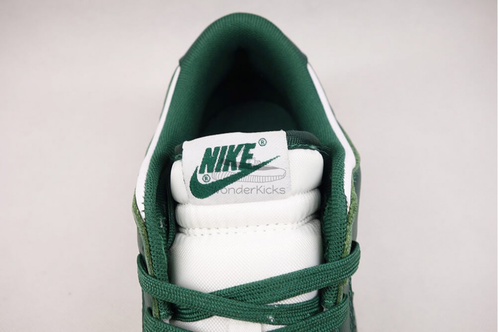 dunk low michigan state