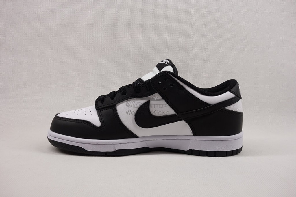 dunk low retro white black panda