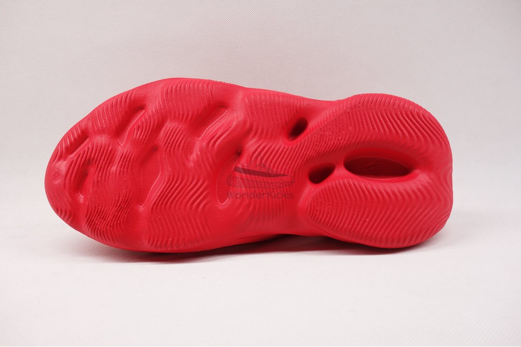 yeezy foam rnr vermillion